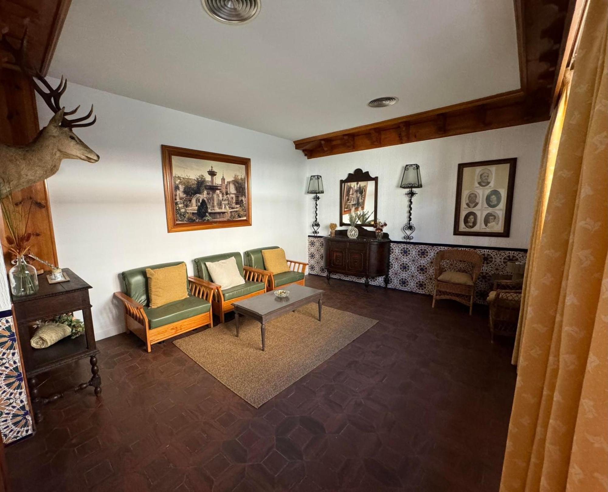 Hostal Joaquin Las Ventas con Pena Aguilera 외부 사진